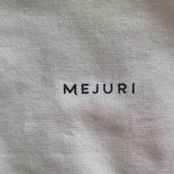 Mejuri Cream Jewelry Pouches - Picture 2 of 6
